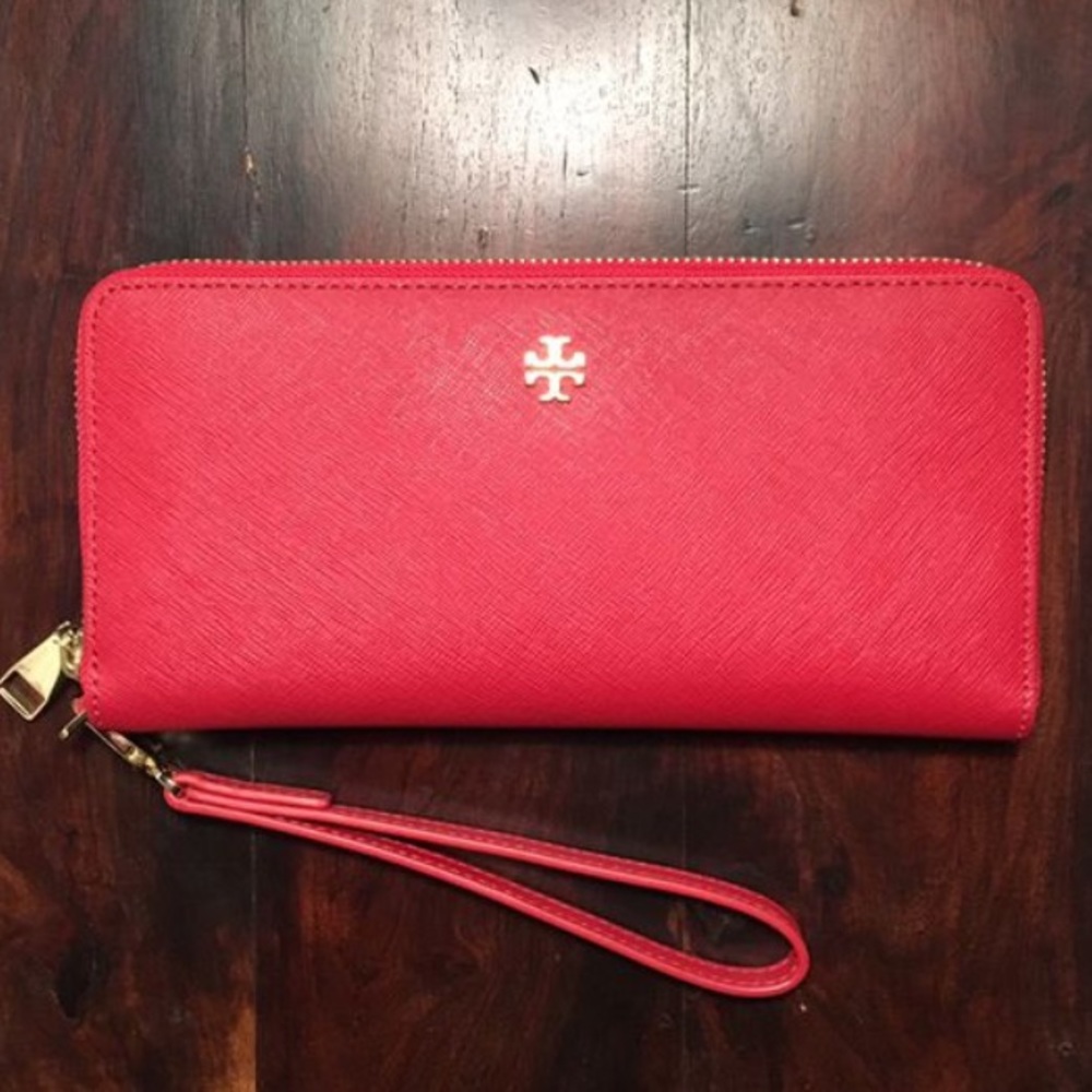 ♥️ Tory Burch • Wallet/Wristlet - Brand New